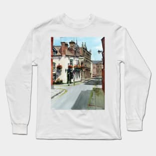 The Coatch and Horses, Shrewsbury, Shropshire, England Long Sleeve T-Shirt